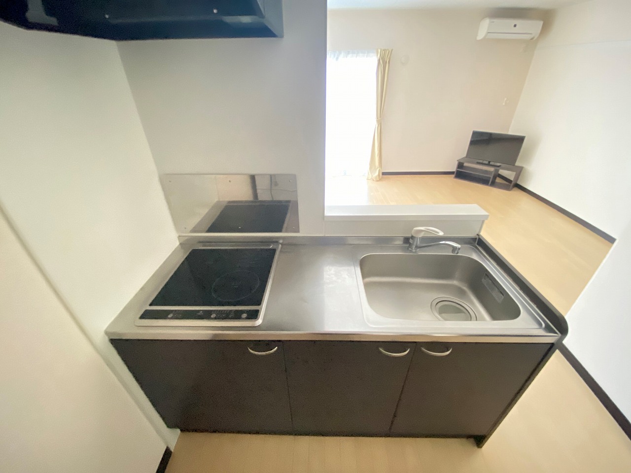 レオネクストマローネ304号室 キッチン