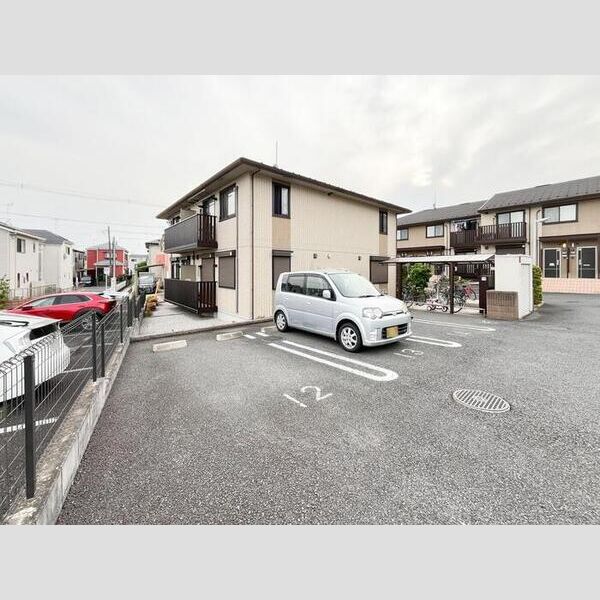 コートプラセール　B 駐車場