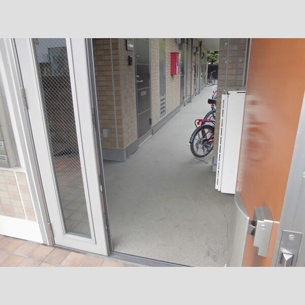 アーバン レクサス エントランス