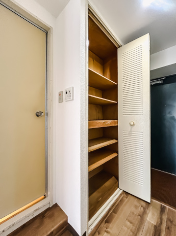 スカイコート池袋第2 収納