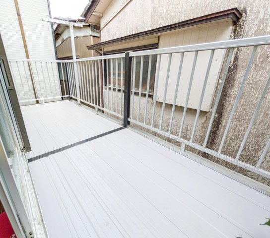 やすらぎの家　リノベ戸建　志木 広いバルコニー