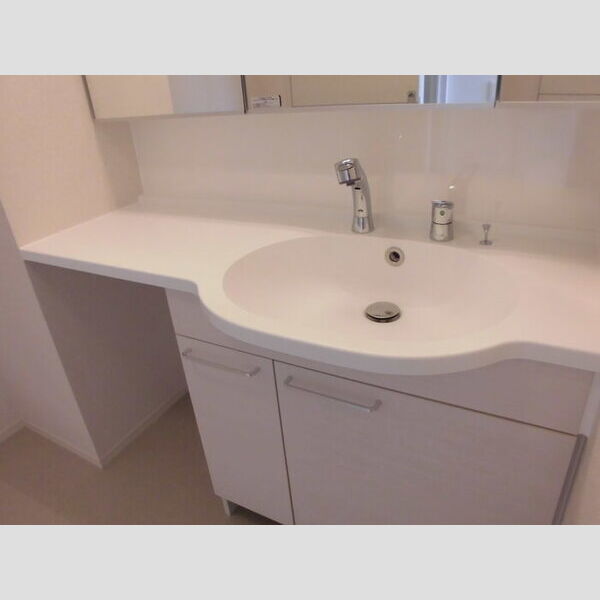 メルヴェーユ三郷中央　B302号室 洗髪洗面化粧台