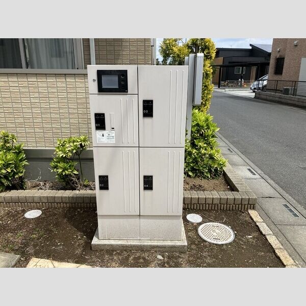 サンティエ202号室 宅配ボックス