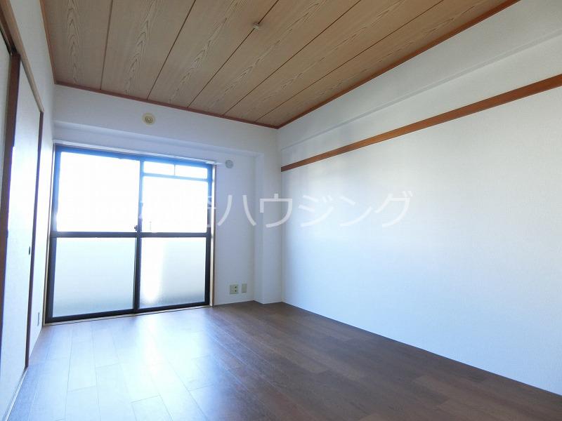 メルベーユ松が丘2階 内観