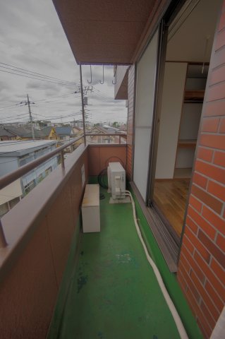 ヴィラ国分寺301号室 バルコニー