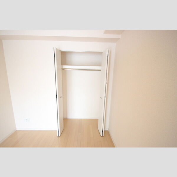 Sun Park City 東日暮里303号室 クローゼット