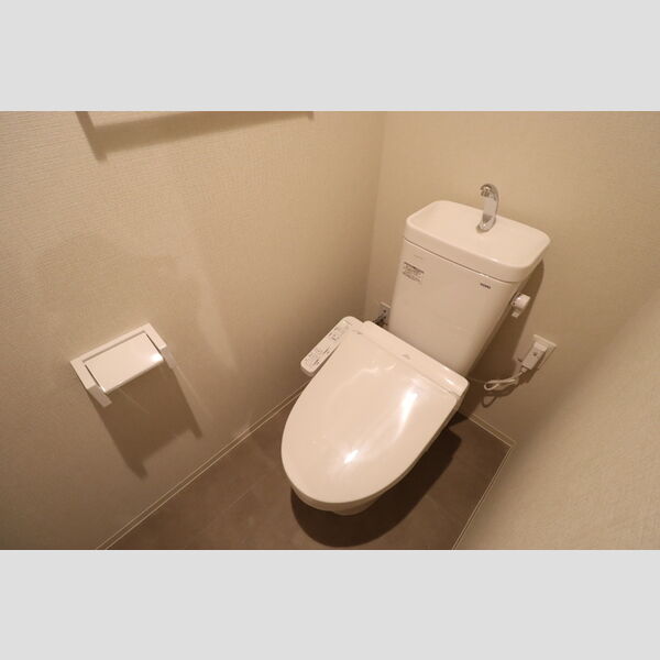 AGREVE 温水洗浄暖房便座