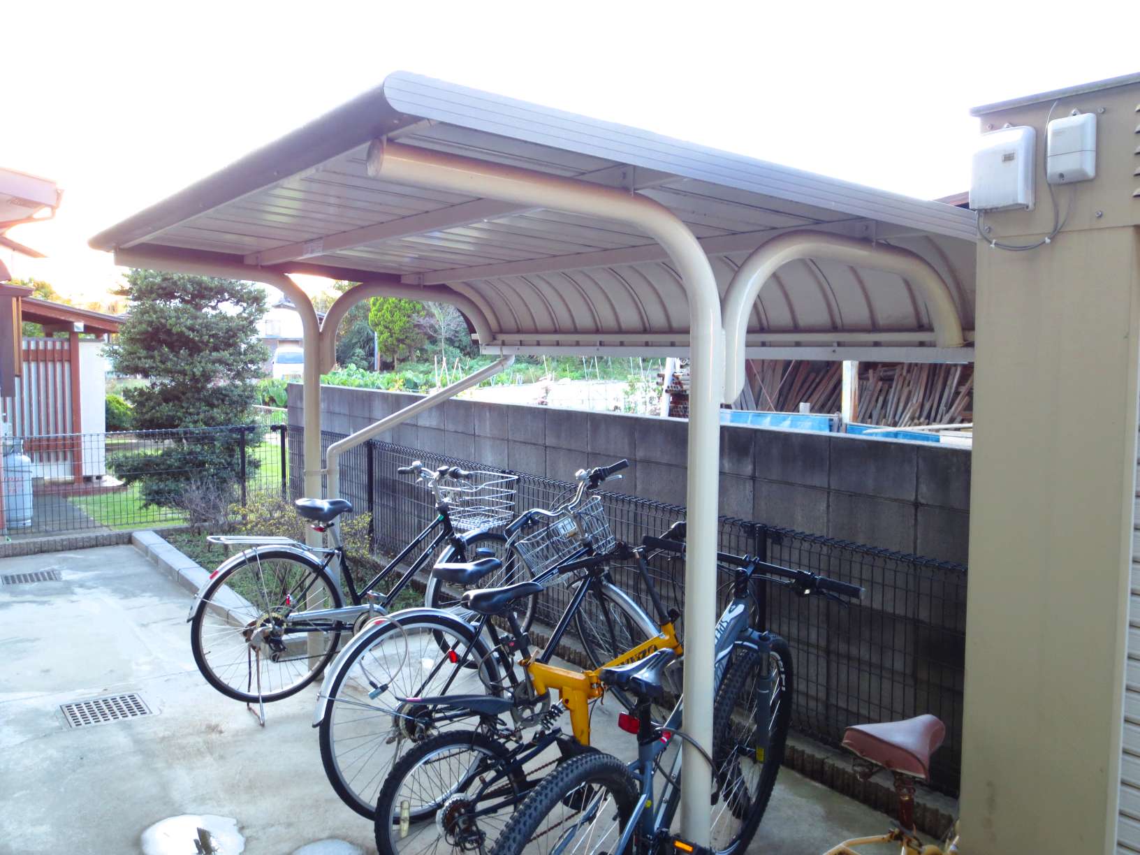 レオパレスシュトラール208号室 駐輪場