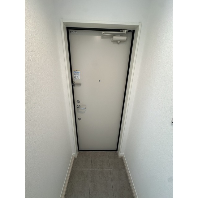 エクセラン中浦和205号室 玄関