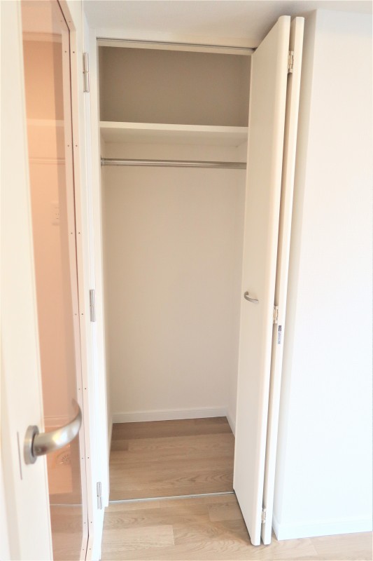 マーレ横浜白金7階 収納