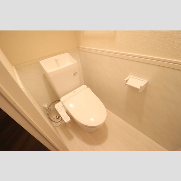 La Crece T 温水洗浄暖房便座