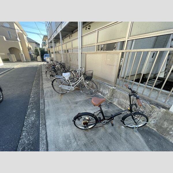 HOUSEしゅんざん205号室 駐車場