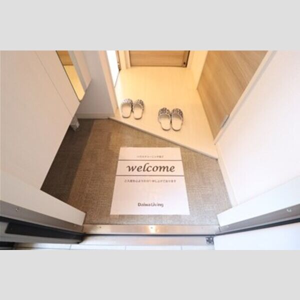 Azalea辻前　B 玄関