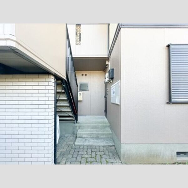 フローラフォンテ　A エントランス