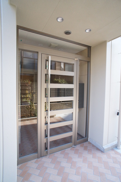 Ｕ－ＨＯＵＳＥ市川南 エントランス