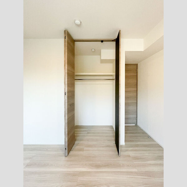 セレスティア江戸川Ⅲ102号室 クローゼット