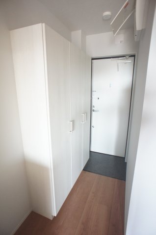 ウィンメゾン海神0302号室 収納豊富な玄関です！
