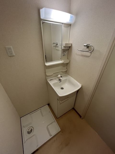 パークフロント下北沢203E号室 洗面