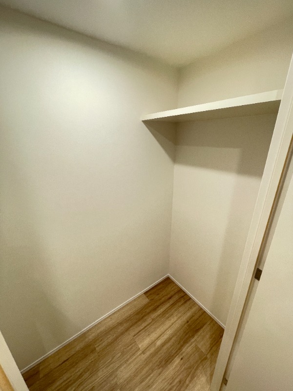 レジディア築地6階 収納