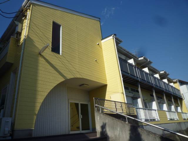 カーサフェリス2階 子安駅より徒歩４分と駅近★