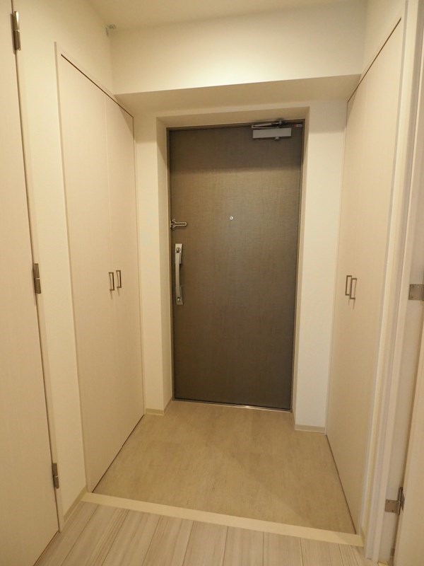 ドゥーエ入谷Ⅱ4階 玄関