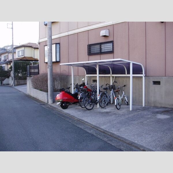 サンクレストB205号室 駐輪場