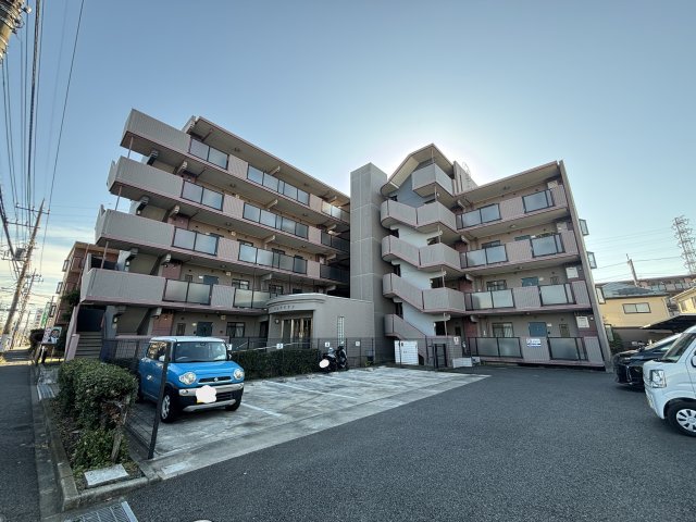 アルデバラン0407号室 駐車場