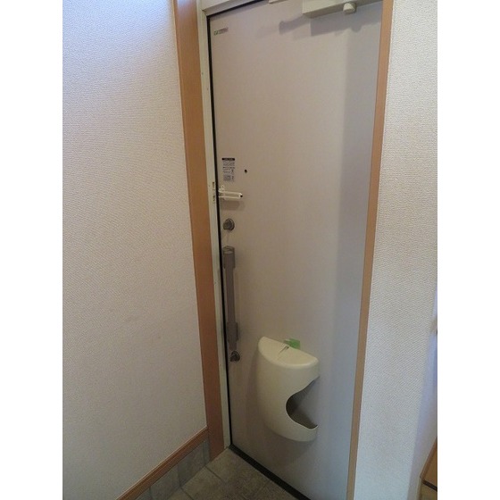 グリーンベル0001号室 玄関扉