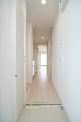 リブリ・フォレスト南浦和1階 廊下