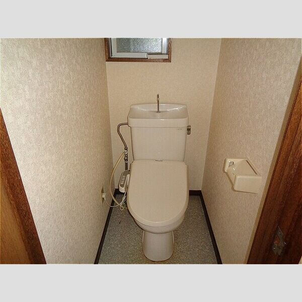 サウスコーポB202号室 トイレ