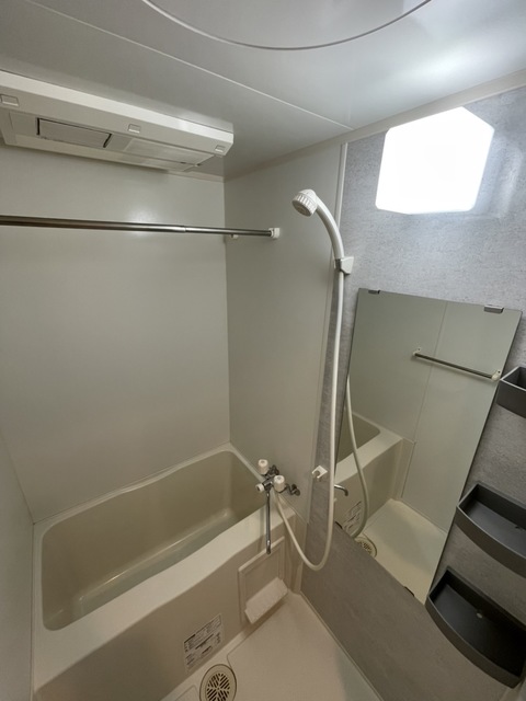 ガーラ・ステーション新宿御苑前6階 お風呂