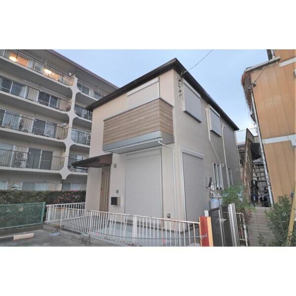 高津区新作6丁目戸建の外観画像