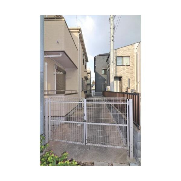 メゾン太陽I エントランス