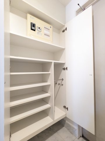 エムジー目黒駅前0804号室 収納