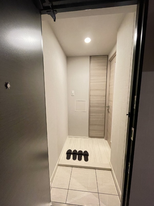 プレニーズ護国寺PREMIER地下1階 玄関