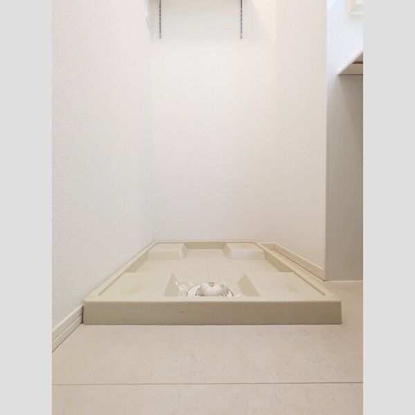 ローズガーデンS 室内洗濯機置き場