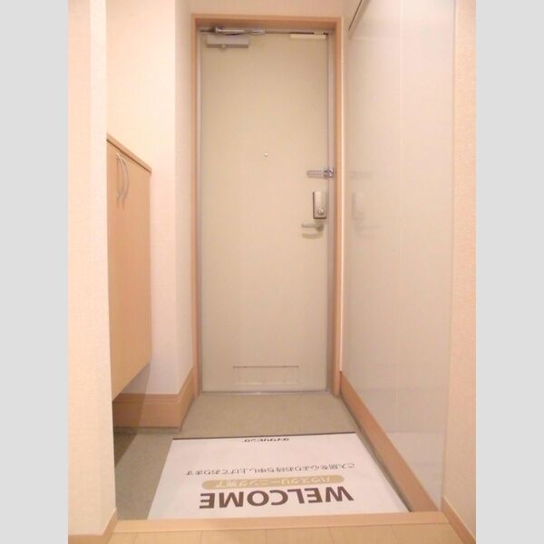 モンターニュ 玄関