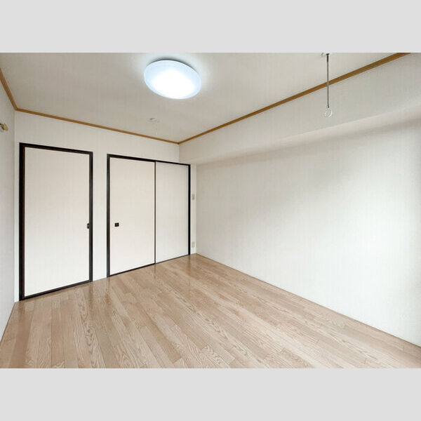 ドミトリー中浦和211号室 洋室