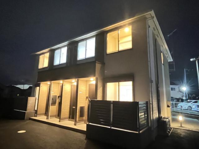 ルミエール　レスポワール 外観写真（夜）