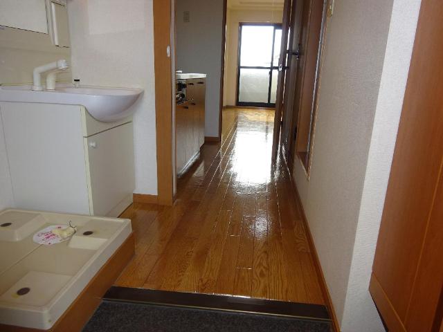 ドリーム７８ 玄関