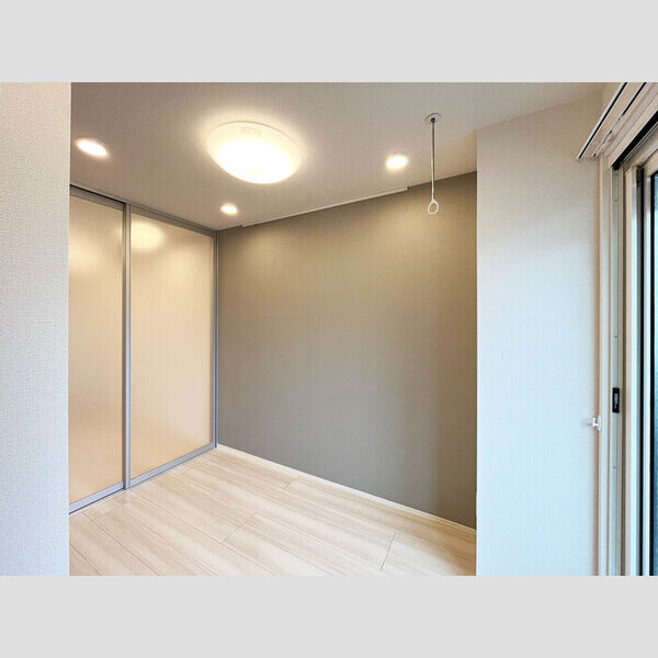 ルリアン船橋 203号室　洋室