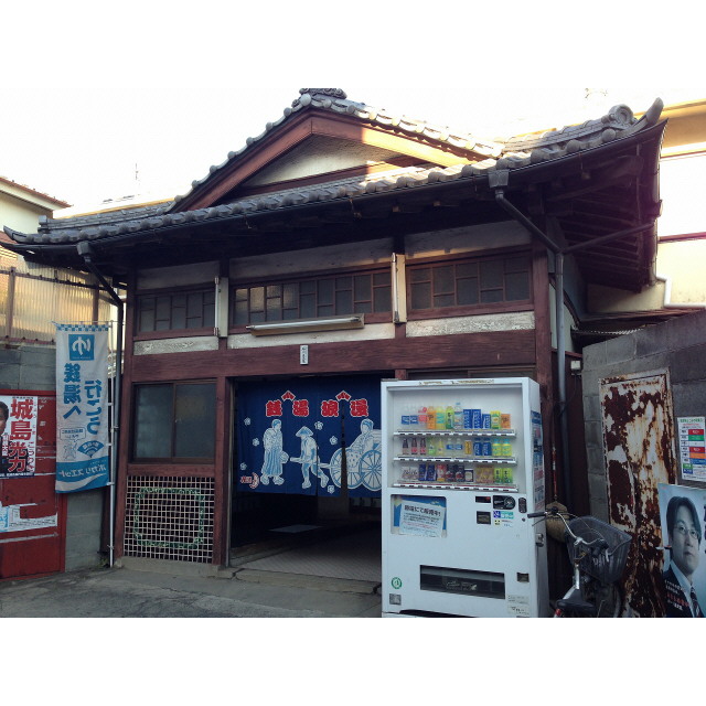 アンプルール フェール MANA 周辺