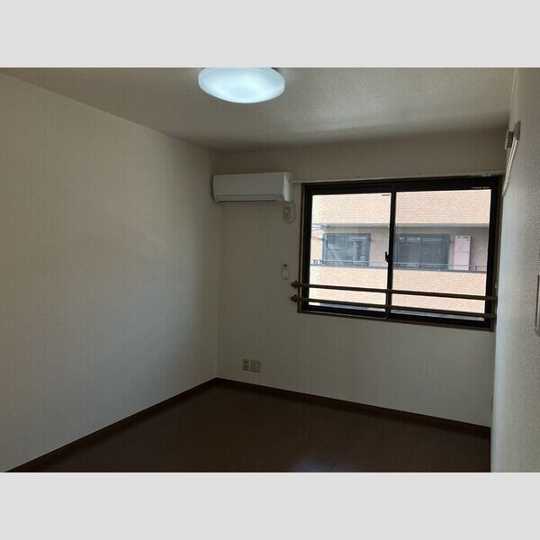 ヒルサイドコート　参番館203号室 洋室