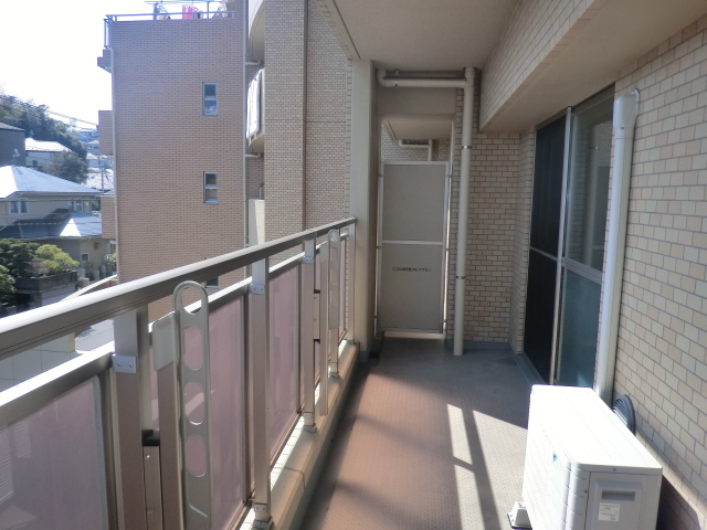 カッスル菊名0312号室 バルコニー