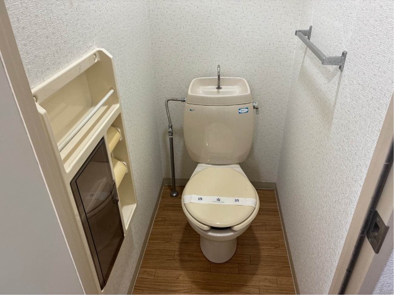 ベールハイツ1階 トイレ