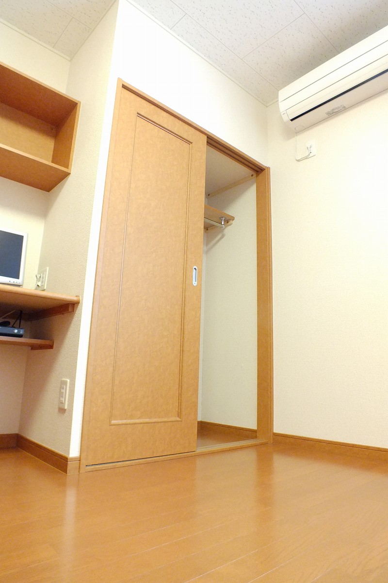 レオパレスアンダンテ117号室 内観