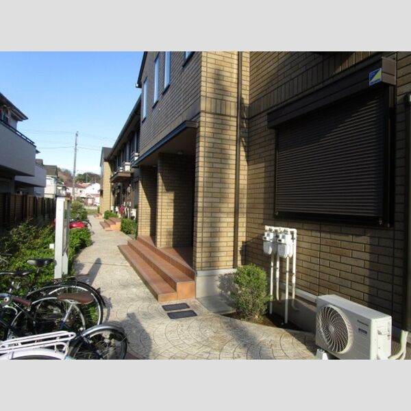 クレールK エントランス