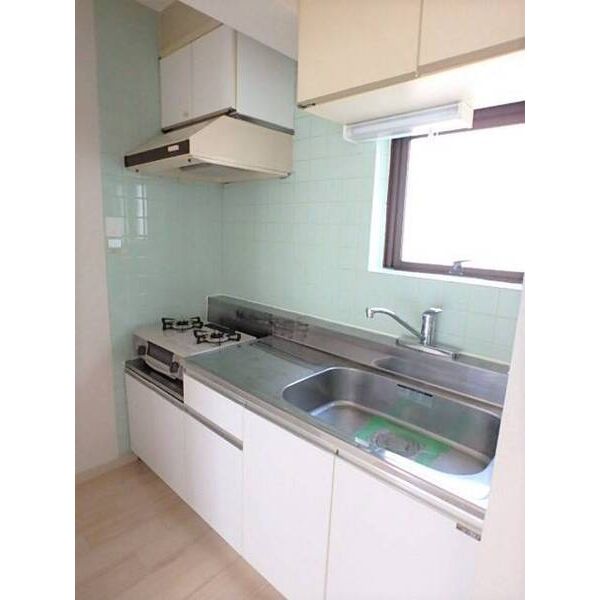 ロイヤルエモンド松戸 キッチン