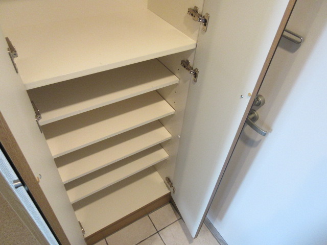 アクトフォルム江古田0606号室 玄関