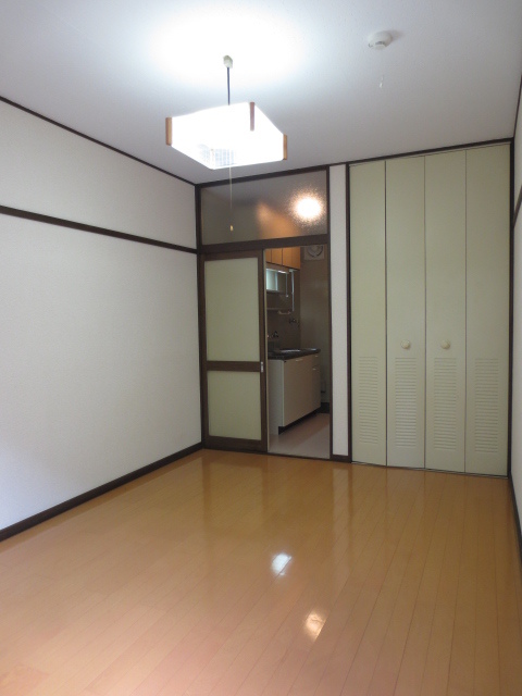 メルハイム三鷹台 居室2